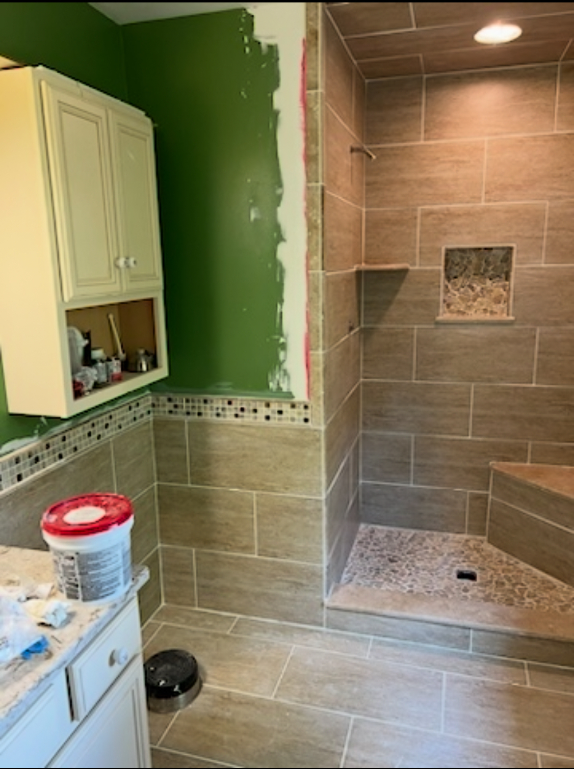 Shower With Green On Outside